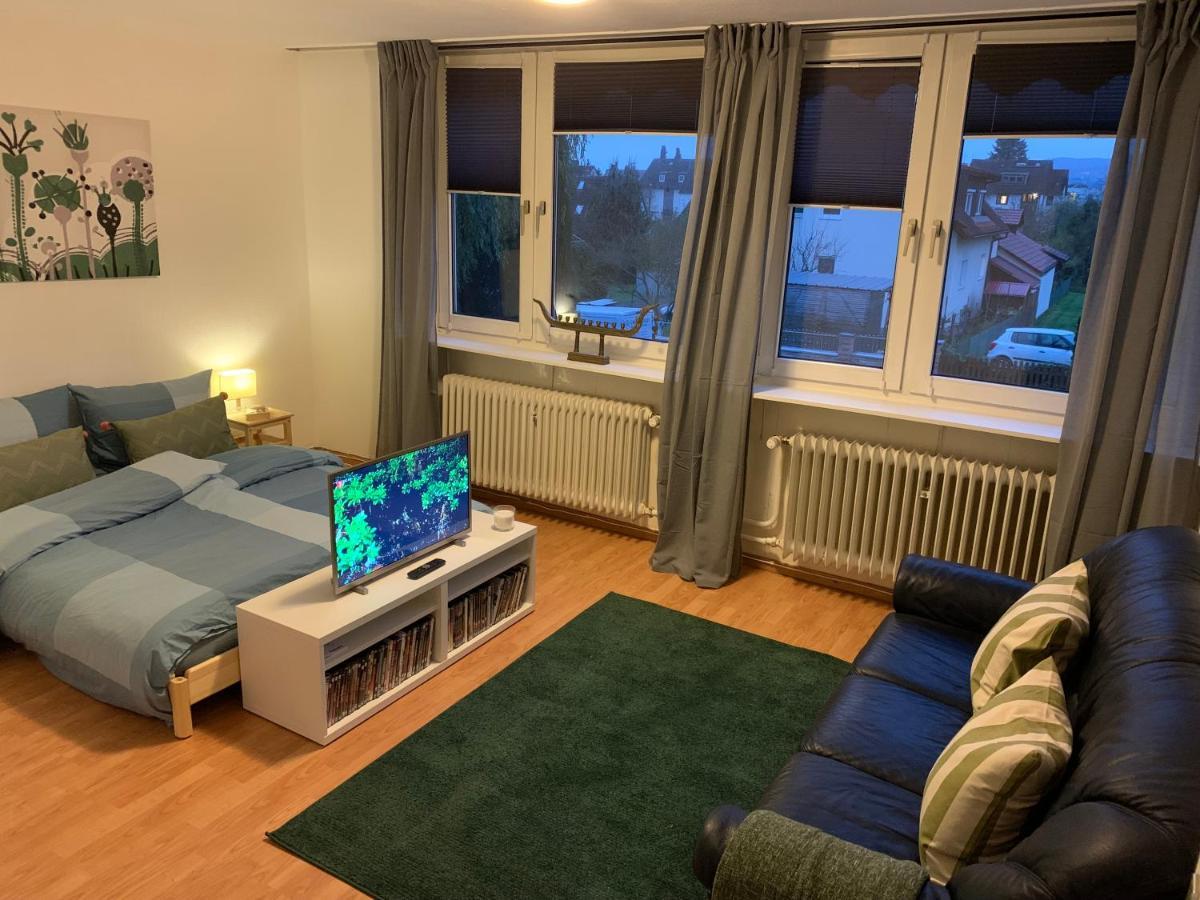 Haus Am Stadtrand Mit Super Verbindung In Die City Касел Екстериор снимка